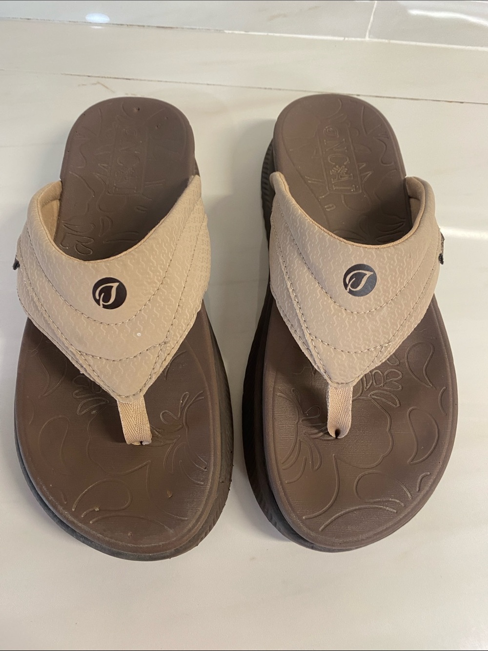 ONCAI   Beige  and Brown Cushion Flip Flops